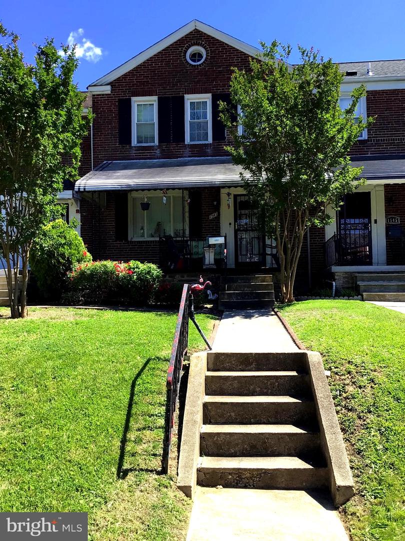 1547 Lochwood Road
