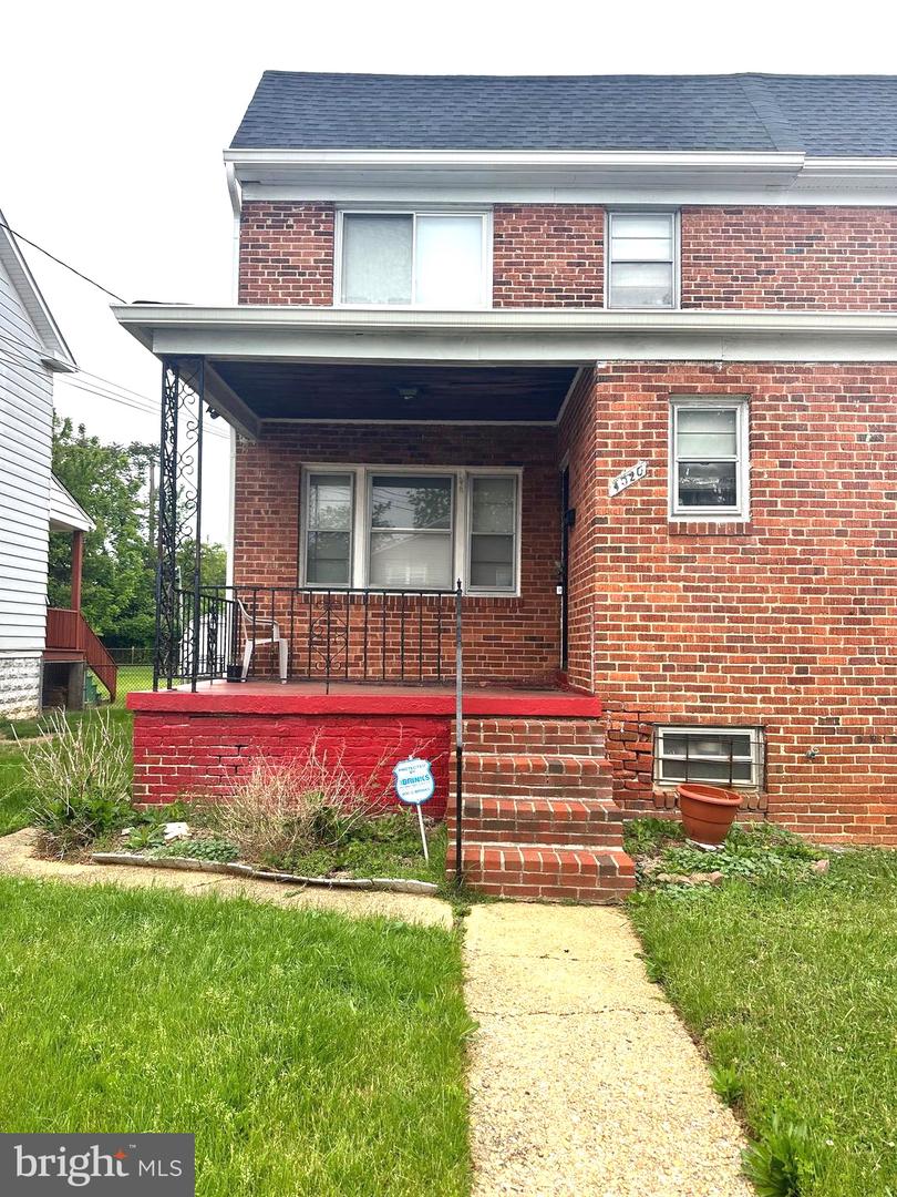 4020 Mortimer Ave