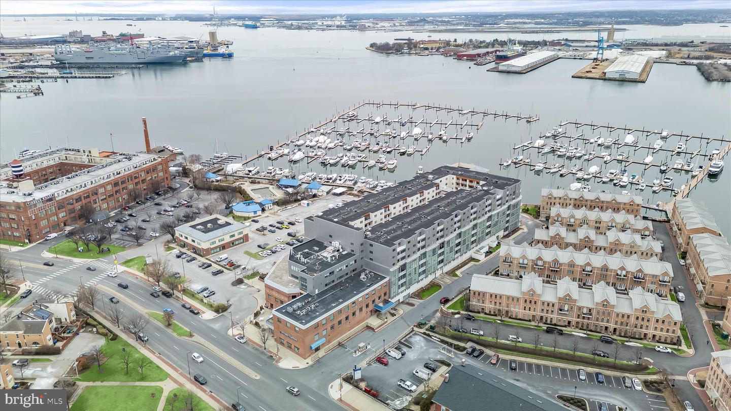 2702 Lighthouse Pt E # 516