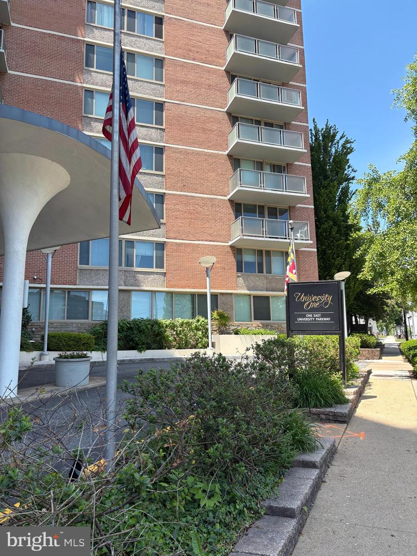 1 E University Parkway #1302