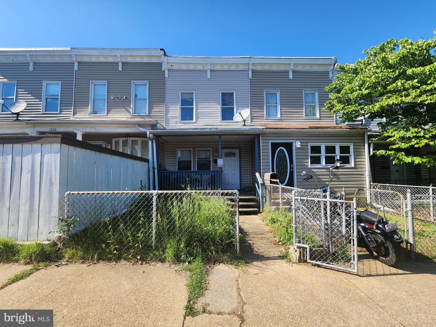 1612 Cypress