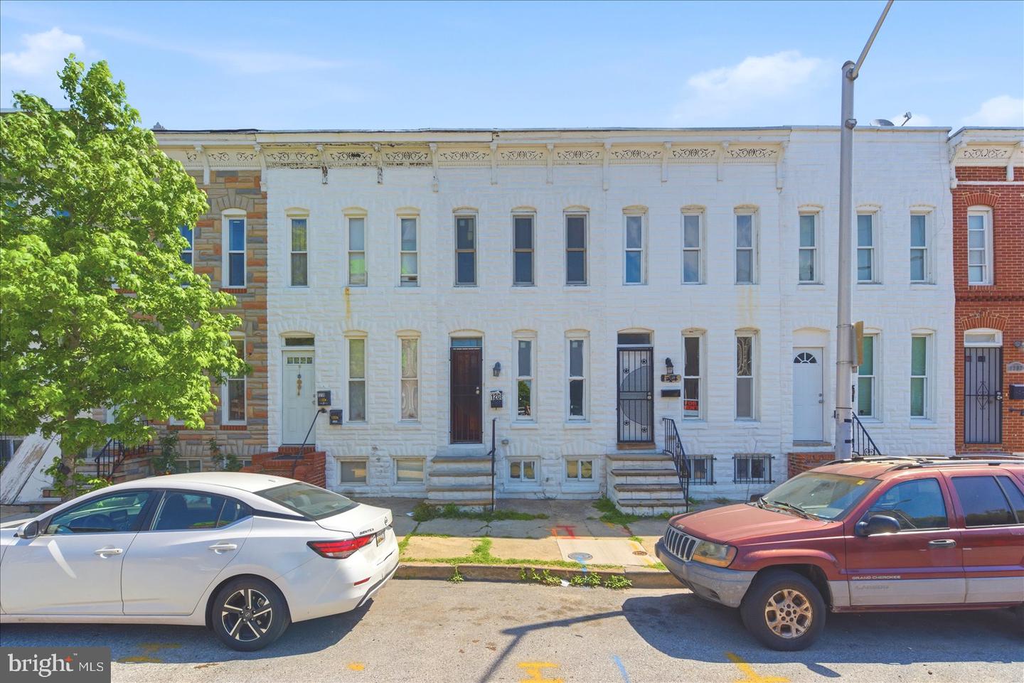1208 W Cross Street