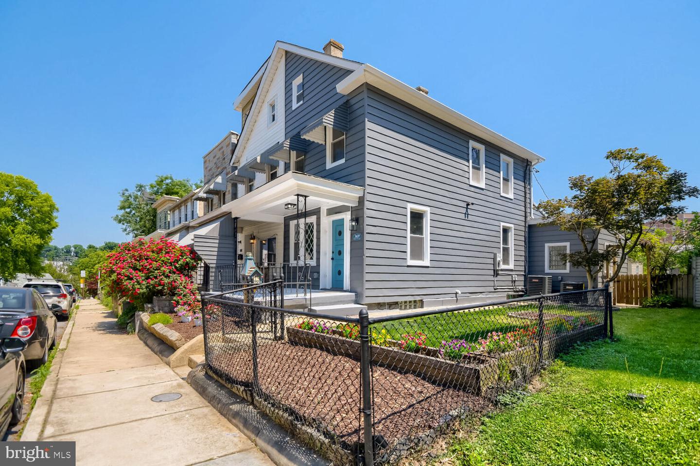 3609 Buena Vista Avenue
