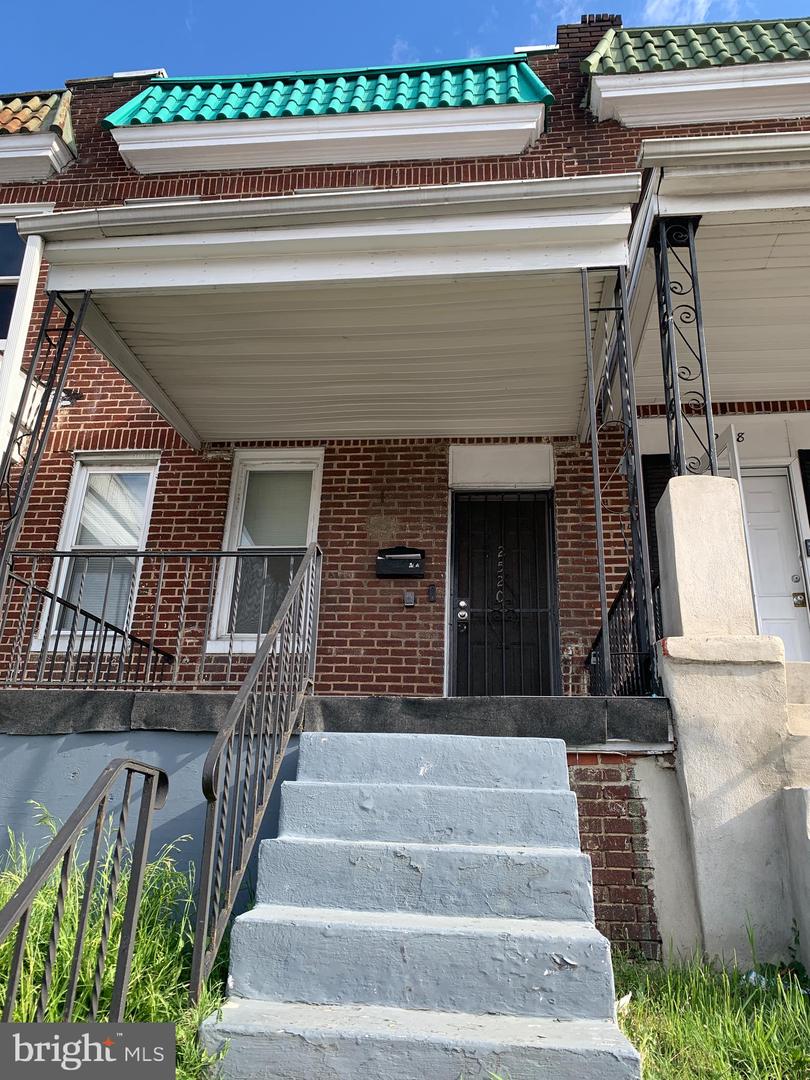 2520 W Franklin Street