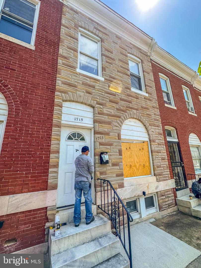 1715 N Washington Street