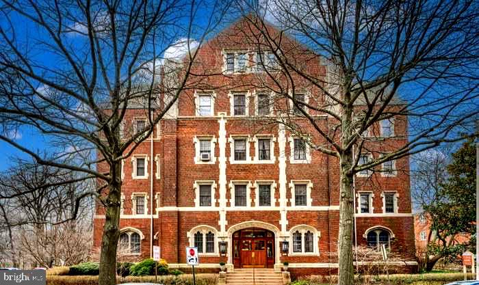 501 W University Parkway #2b