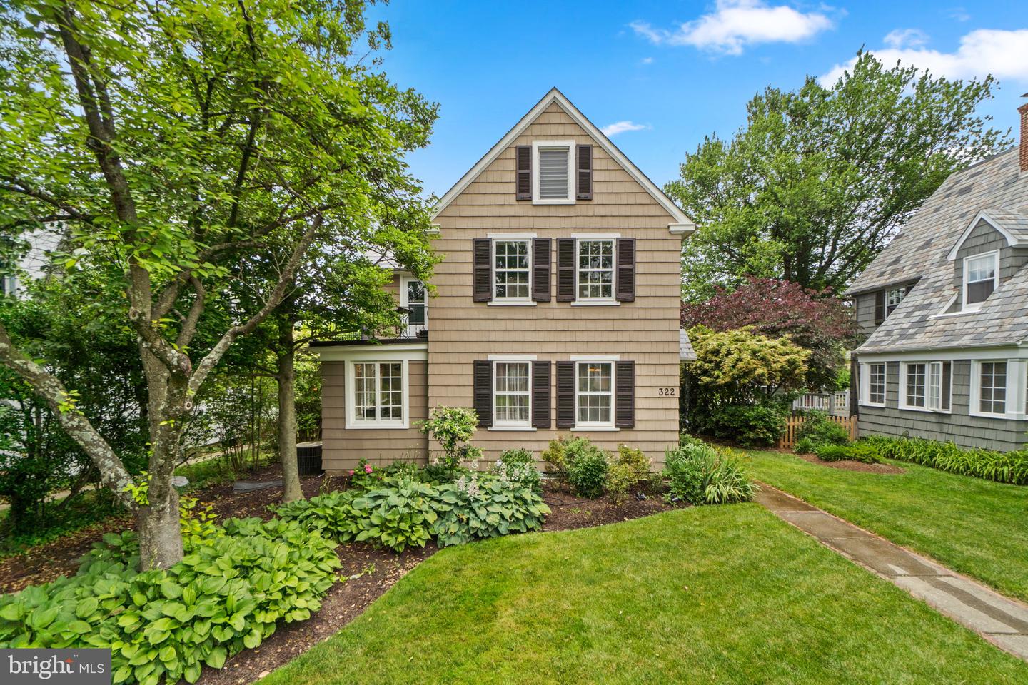 322 Saint Dunstans Road, Baltimore