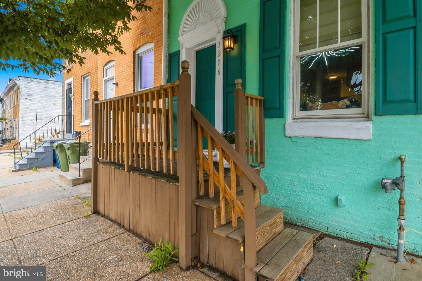 1216 W Pratt Street