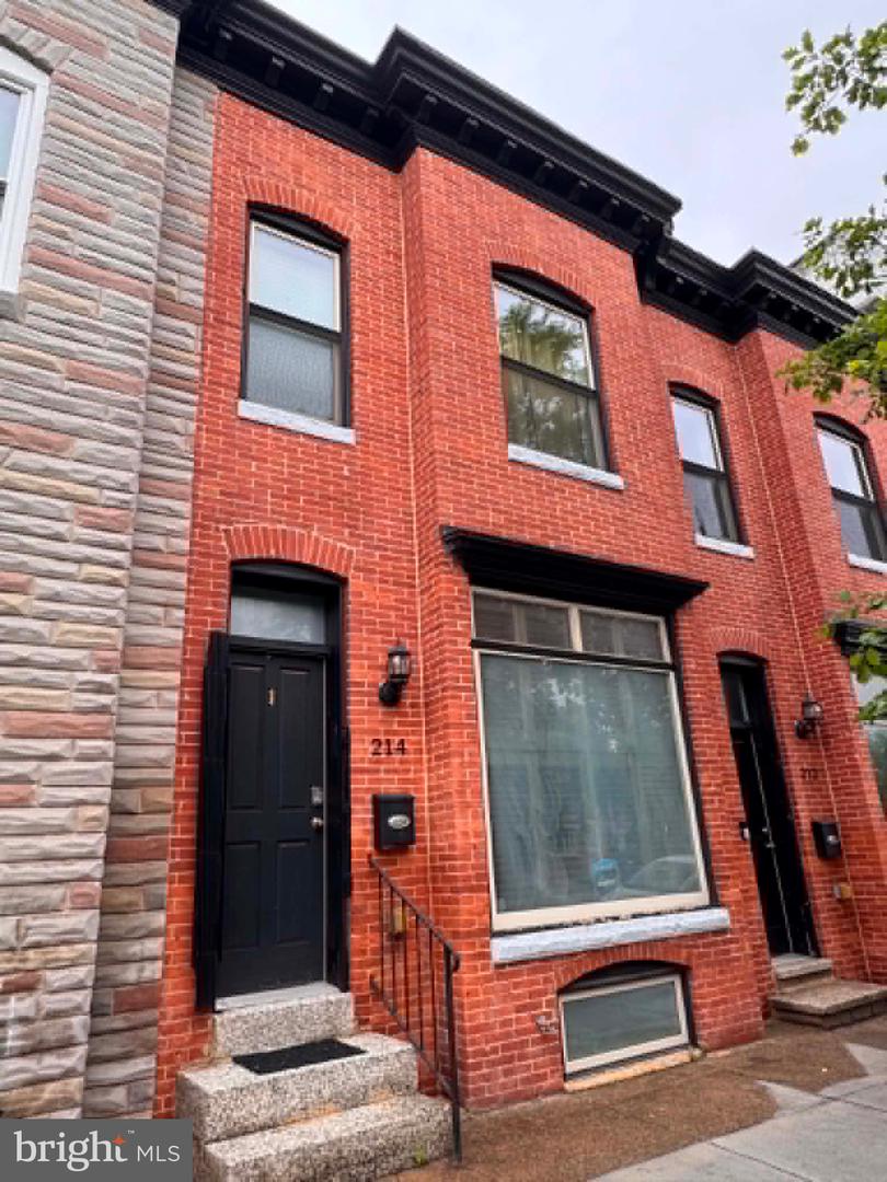 214 S Highland Avenue