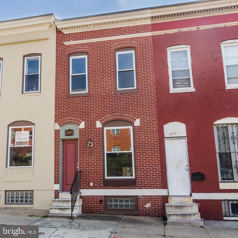 2219 W Baltimore Street W
