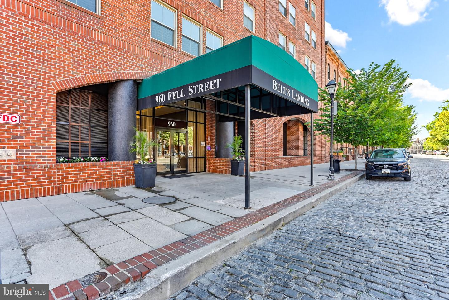 960 Fell Street #202