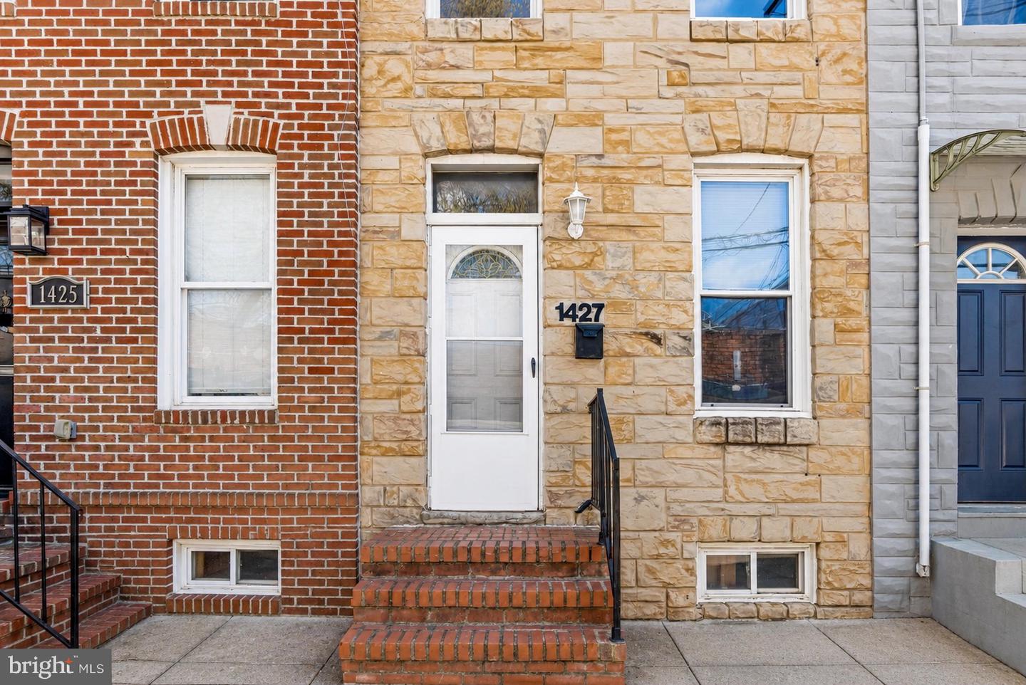 1427 Olive Street