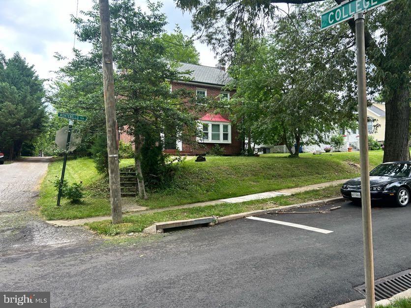 2400 Montebello Terrace
