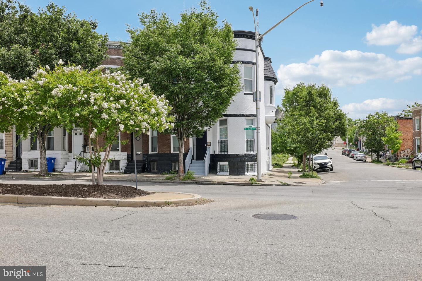1801 N Fulton Avenue