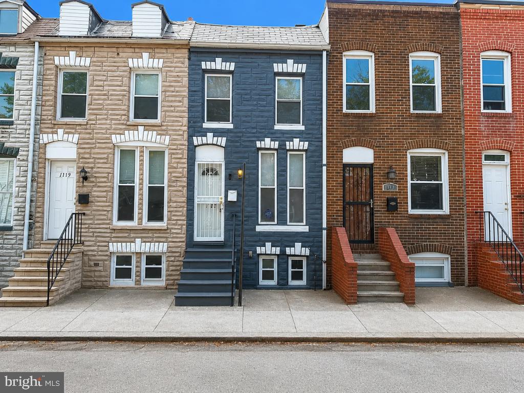 1121 Cleveland Street