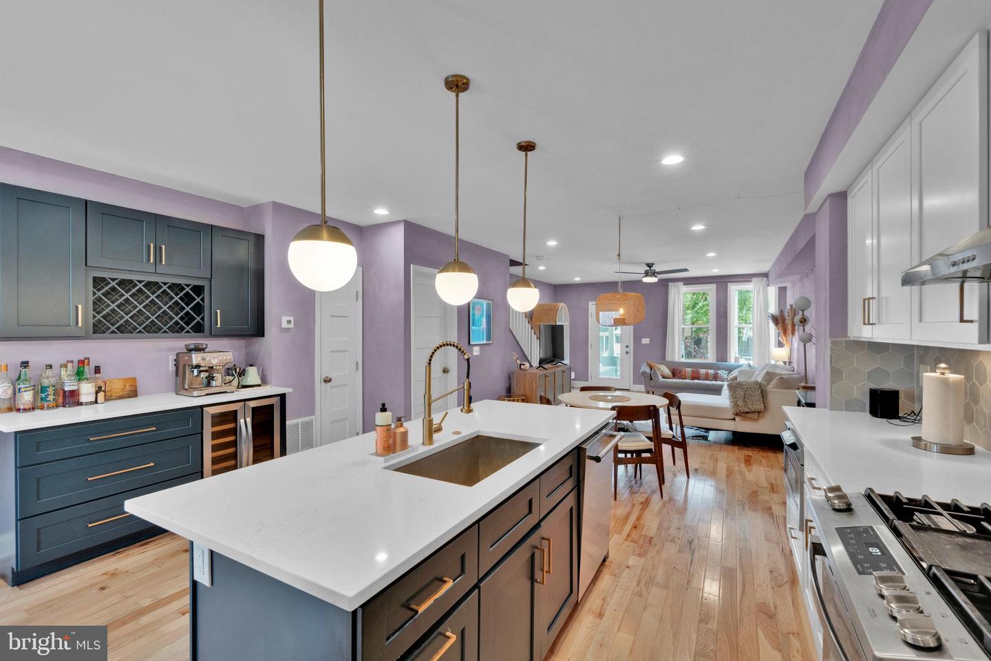 624 W 33rd Street