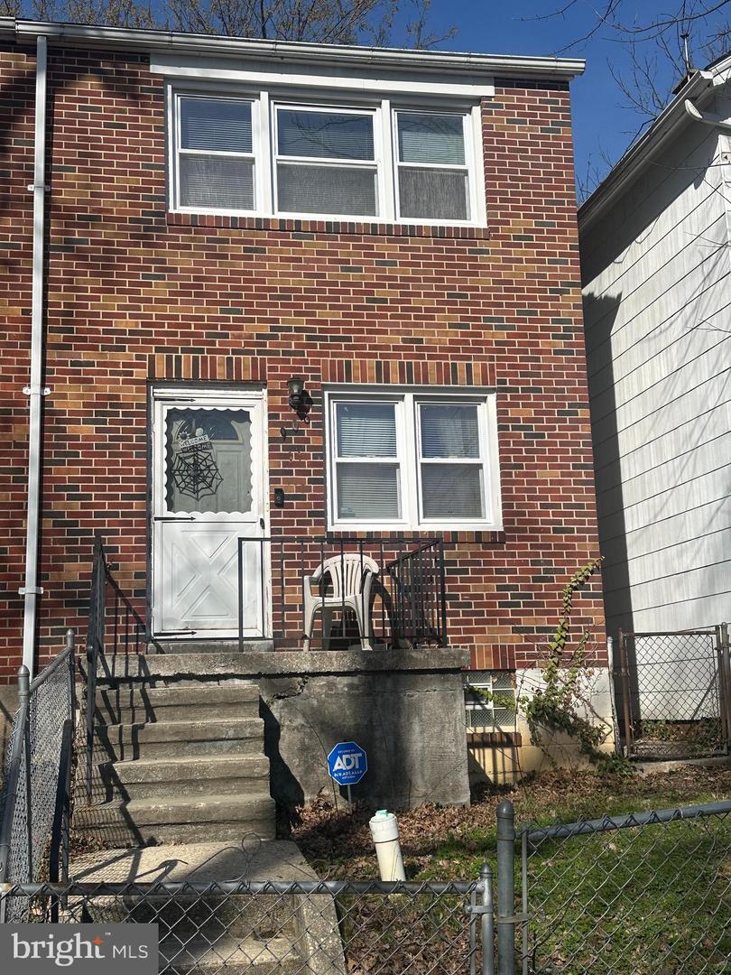 906 Homestead Street