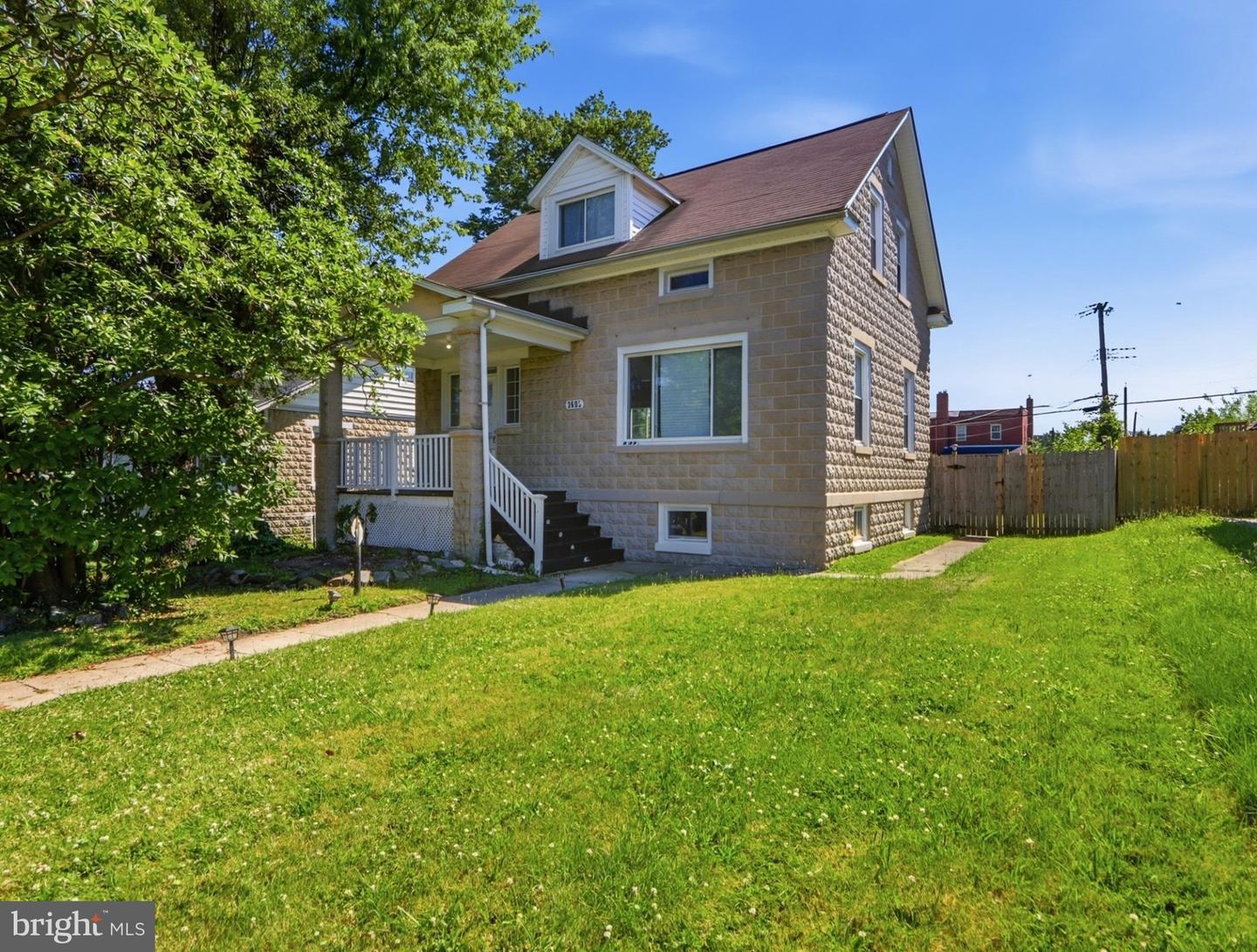 3605 Frankford