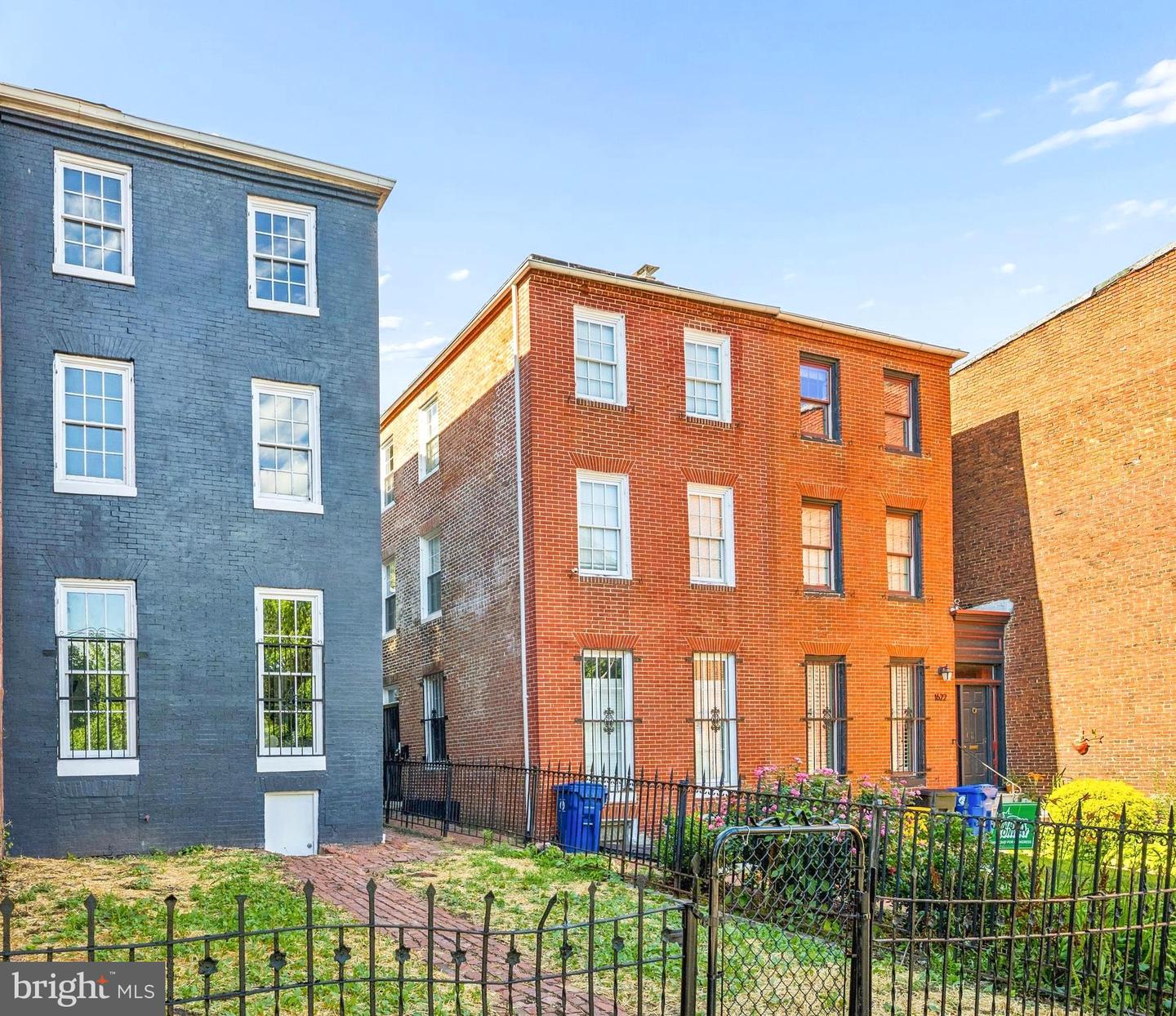 1626 Hollins Street