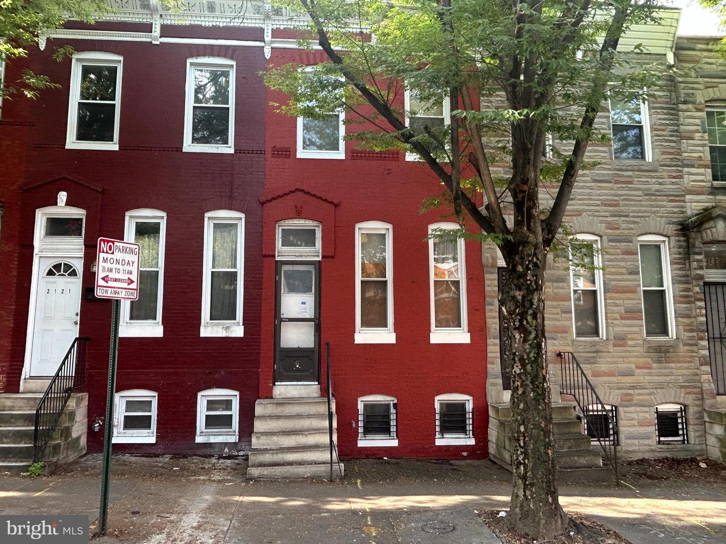 2123 W Lexington Street