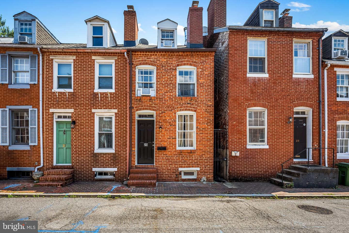 25 E Hamburg Street