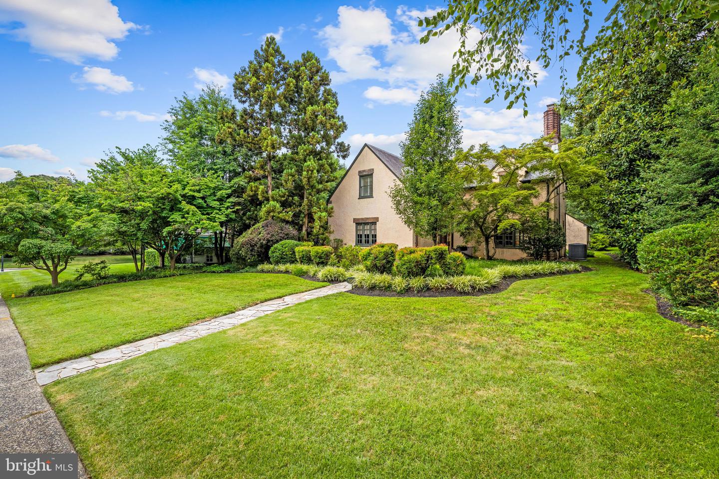 5106 Saint Albans Way, Baltimore