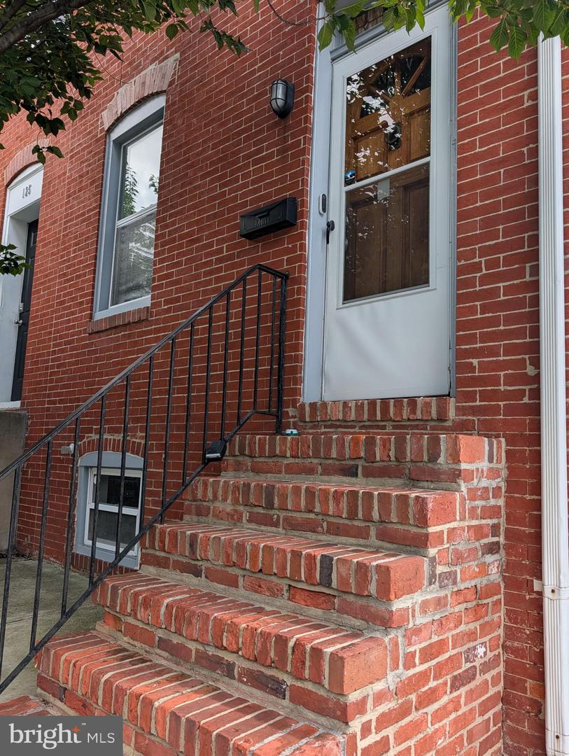 127 S Castle Street