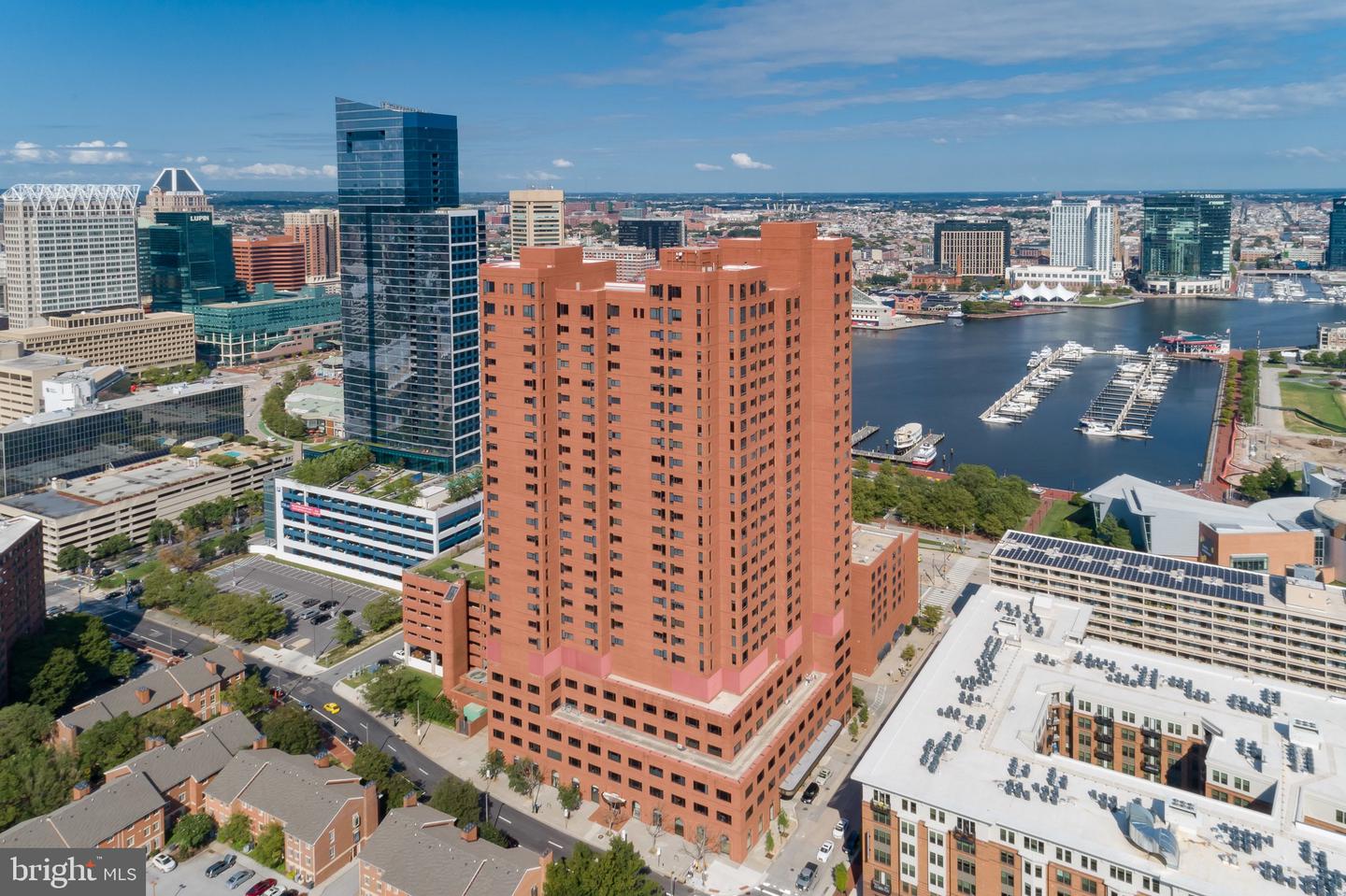 10 E Lee Street #2103