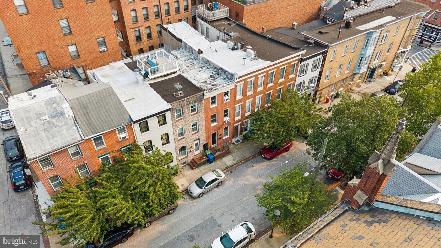 109 E West Street