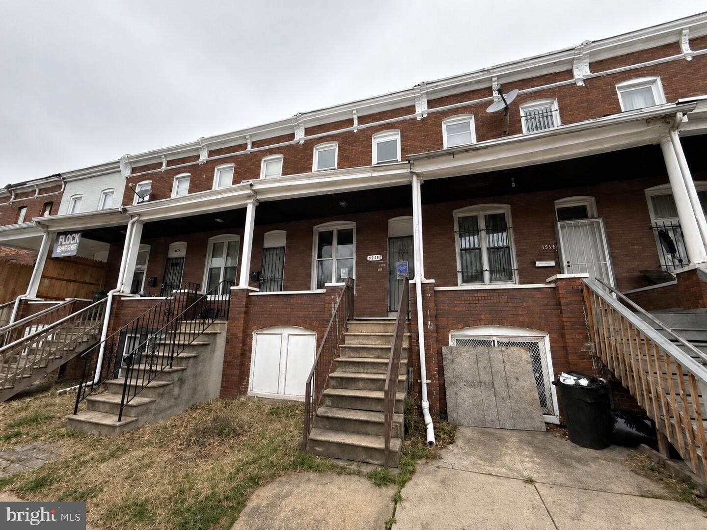 1510 E 28th