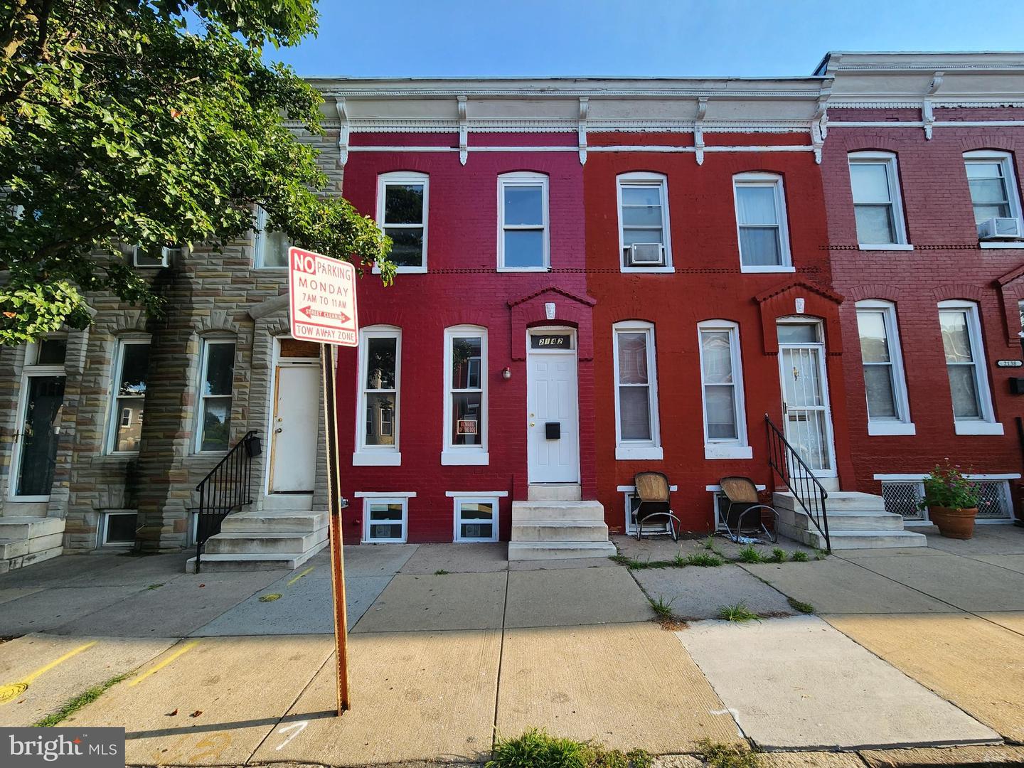 2142 W Fayette Street
