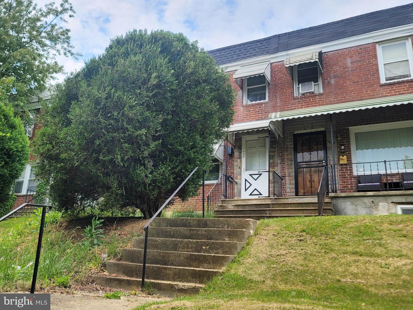 3617 Kenyon Avenue