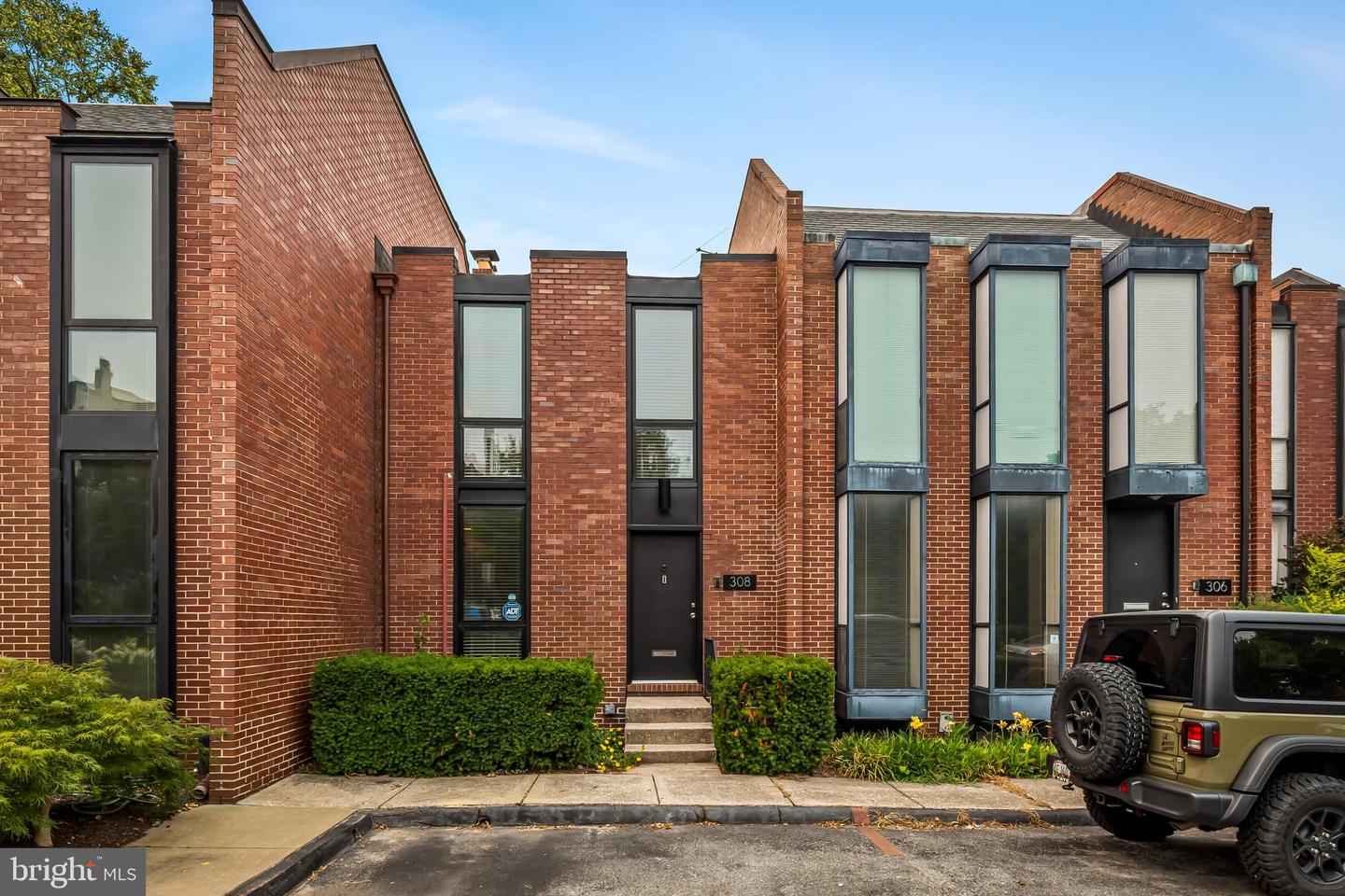308 W Lafayette Avenue