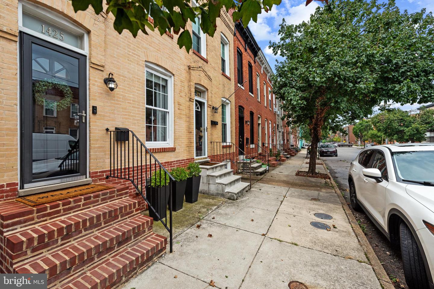 1425 Decatur Street