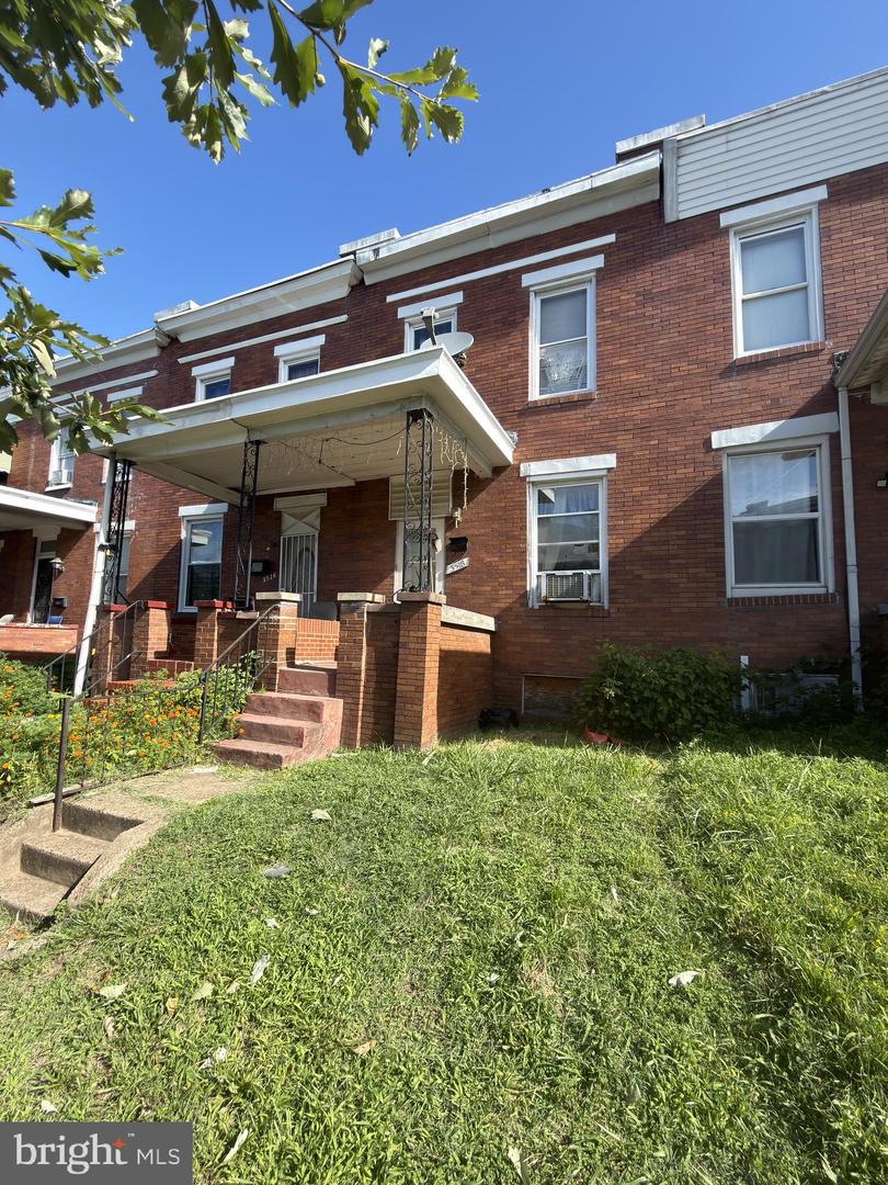 3518 Esther Place