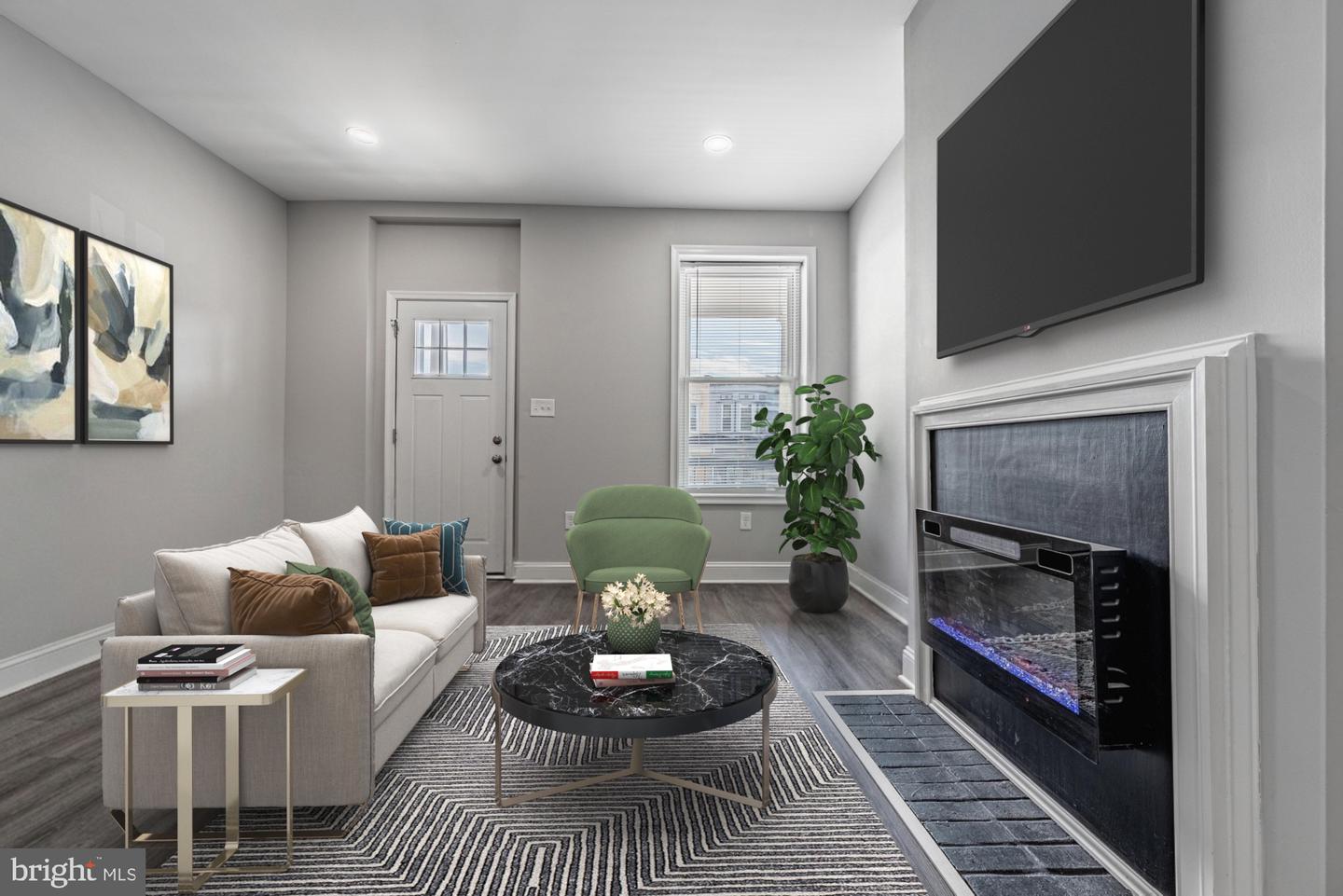 708 W 34th Street