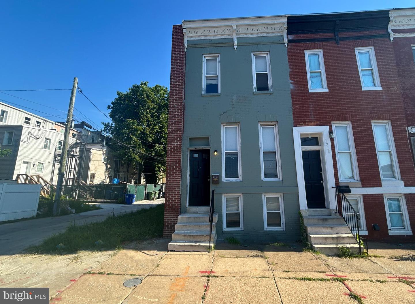 1718 Riggs Avenue