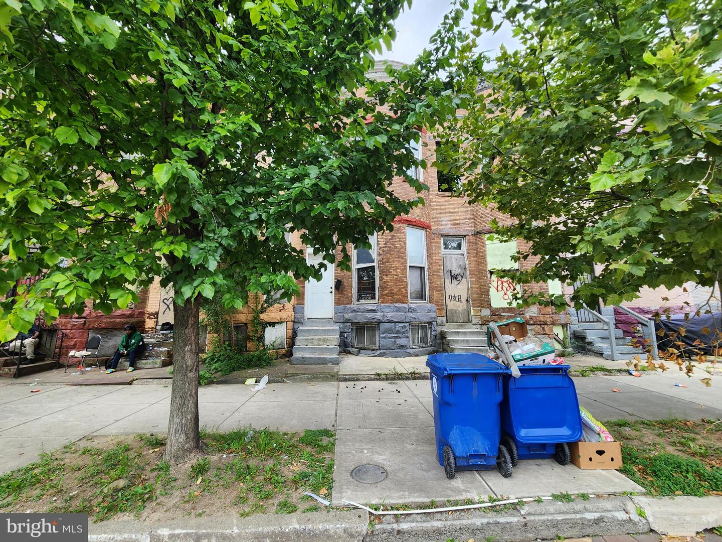 1717 W North Avenue
