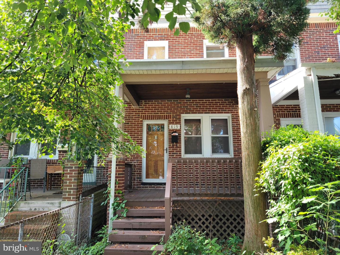 819 W 33rd Street