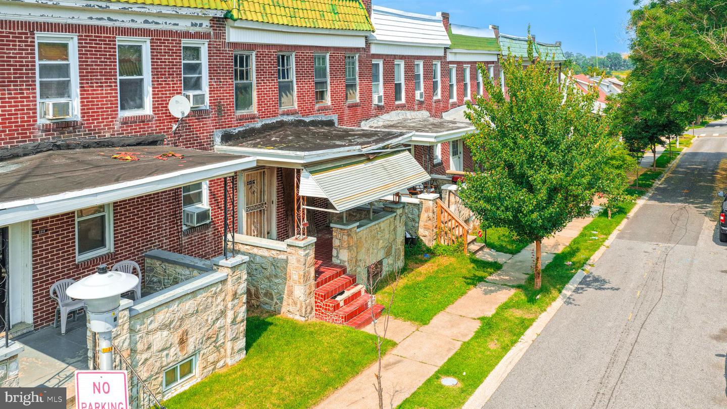 3016 Poplar Terrace