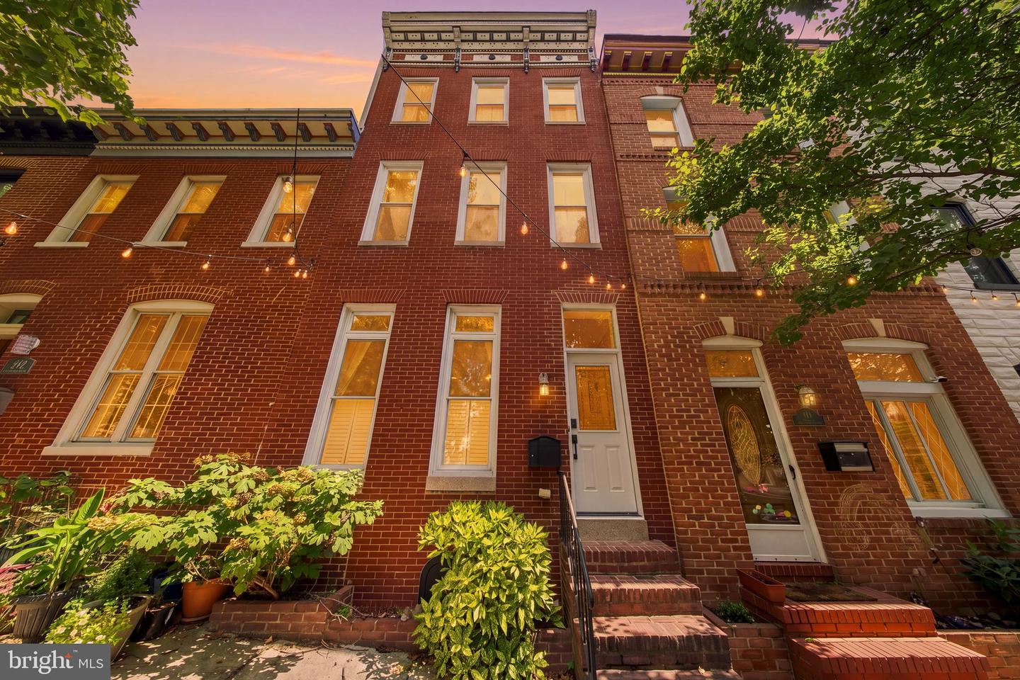 219 Collington Avenue S