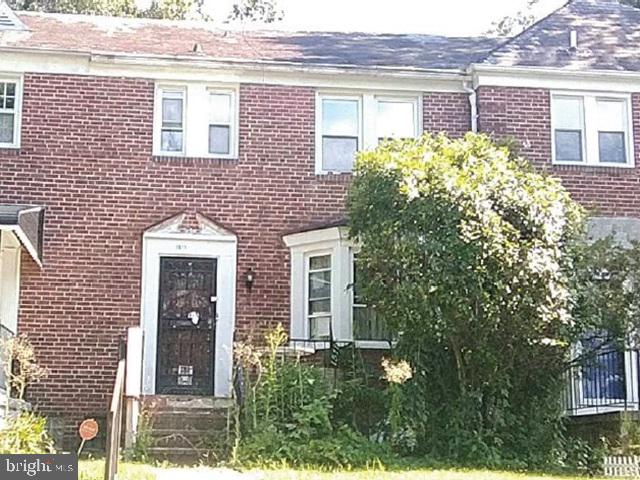 1511 Roundhill Road