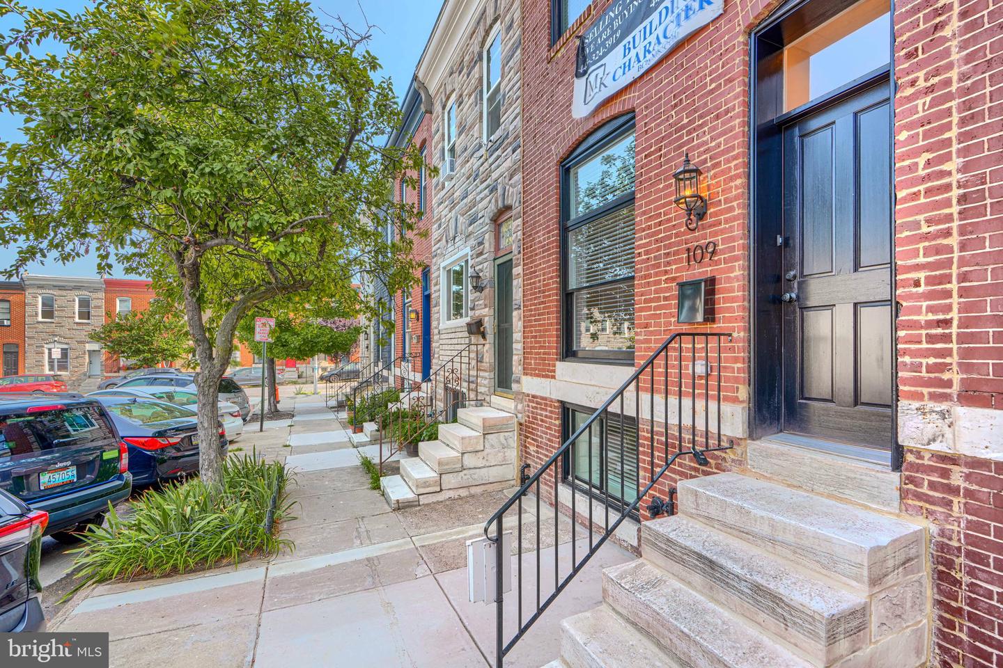 109 S Clinton Street
