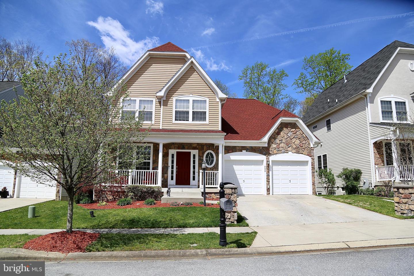 208 Vale Crest Court, Essex