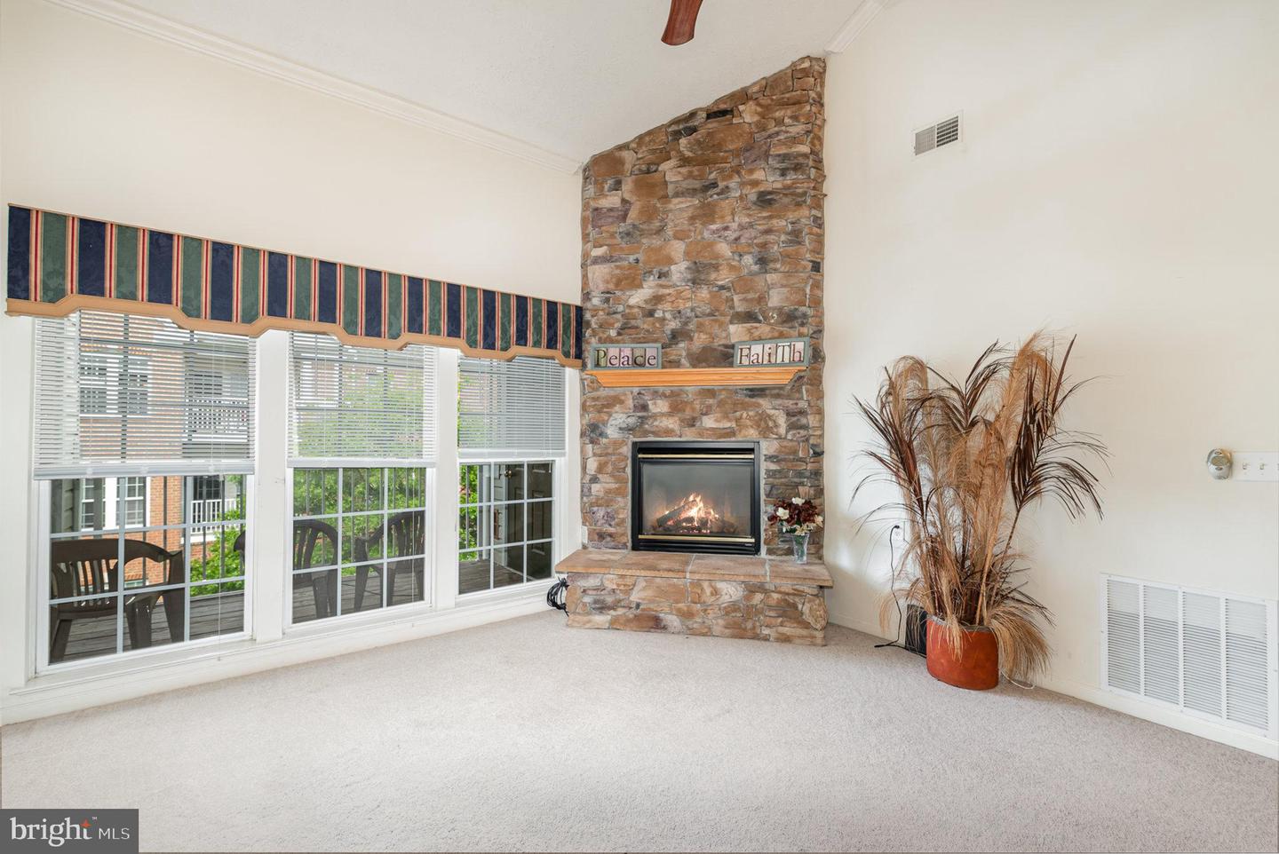 5493 Glenthorne Court #5493, Rosedale