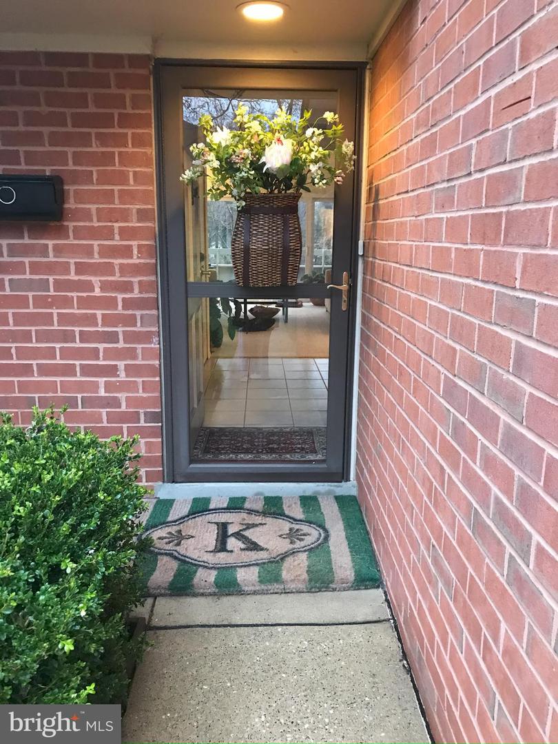 200 Deer Fox Lane, Lutherville Timonium
