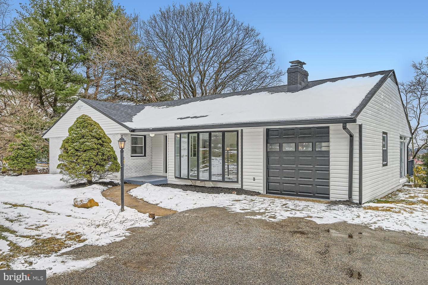 11 Roundridge Road, Lutherville Timonium