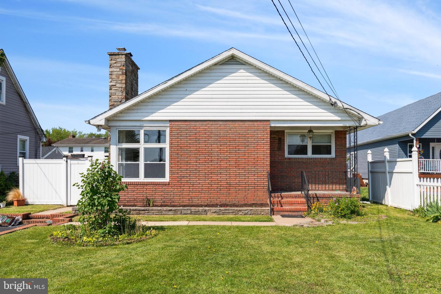 8211 Beach Drive, Baltimore