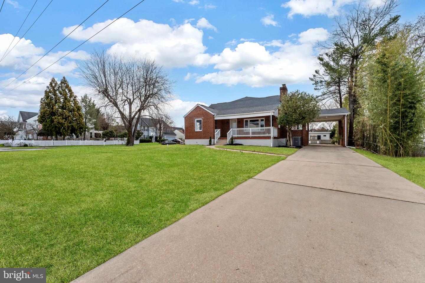 10011 Bird River Road, Middle River