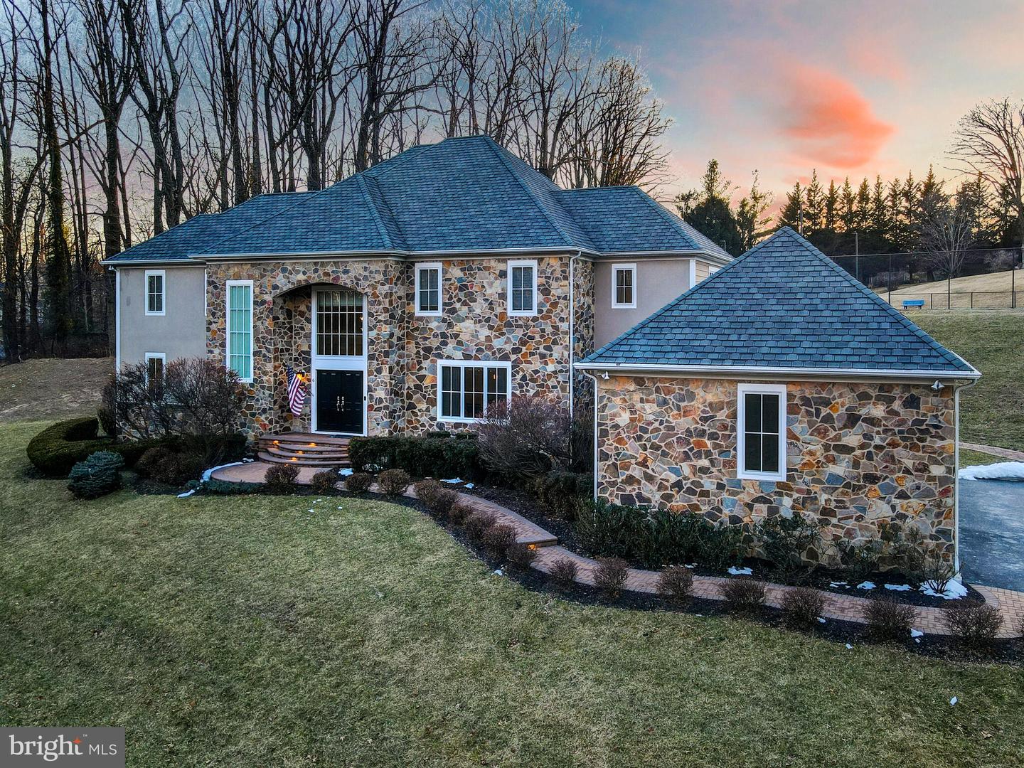 6 Paladia Way, Pikesville
